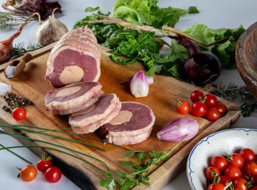 Rôti de canard frais au foie gras