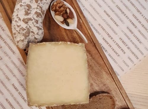 Planche Babory : demi Sanérac et saucisson bœuf Salers du Cantal sans nitrites - Photo 1 sur 1