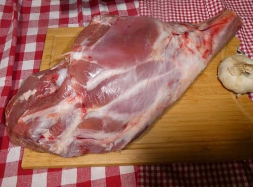 Gigot d'agneau race romane - Photo 1 sur 1