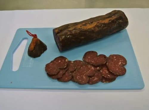 Lot de 4 saucissons fumés: sanglier, chevreuil, cerf, mouton - Photo 1 sur 1